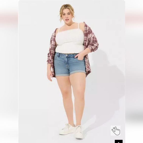 NWT Torrid White Lace Trim Top 2X - Picture 2 of 10